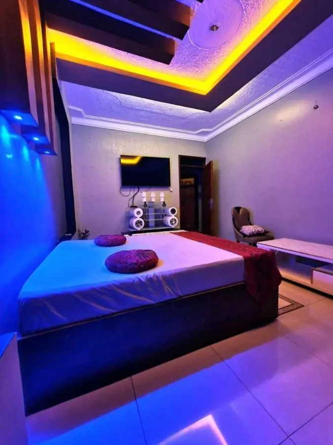 Гостевой дом Baileys Suites And Guest Rooms Кампала