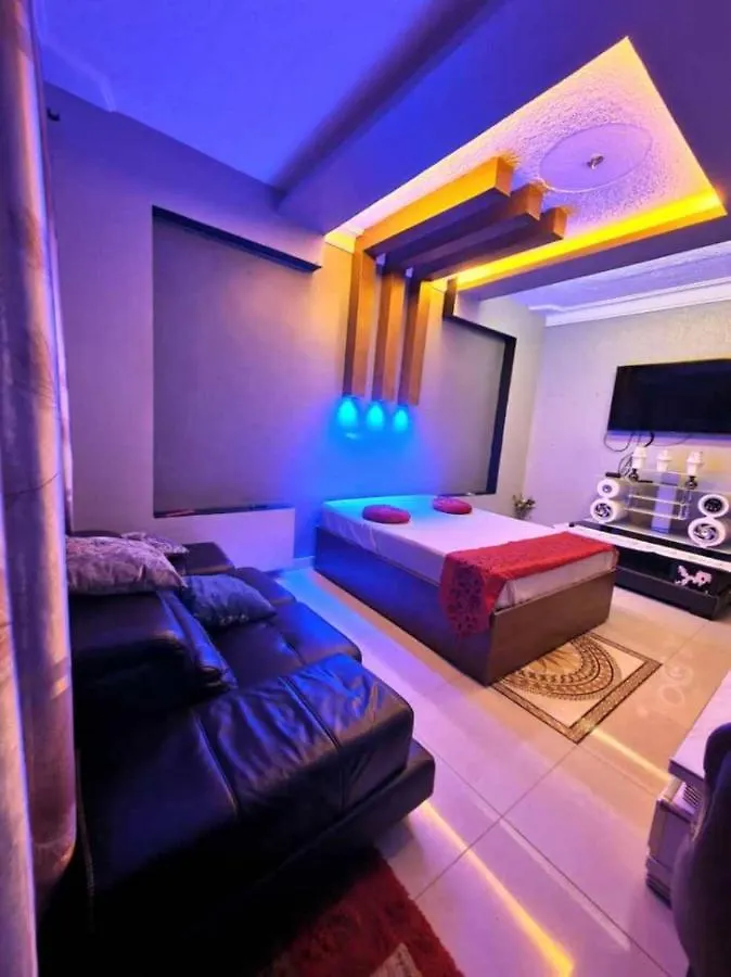 Baileys Suites And Guest Rooms Кампала
