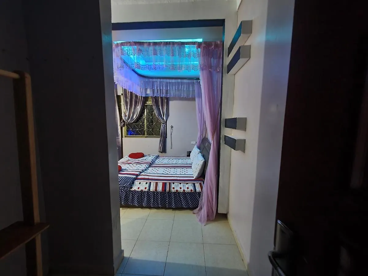 Baileys Suites And Guest Rooms Кампала